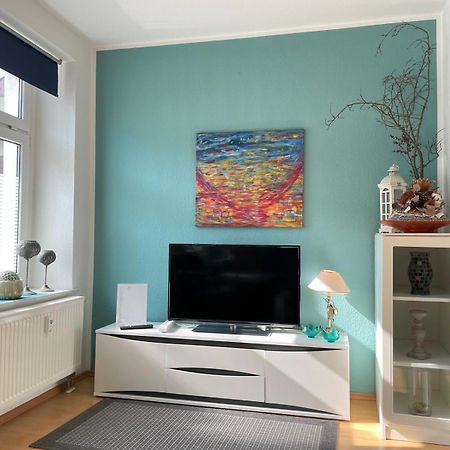 Gemuetliches Apartment, Seenaehe, Wm, Wlan, Balkon Markkleeberg Bagian luar foto