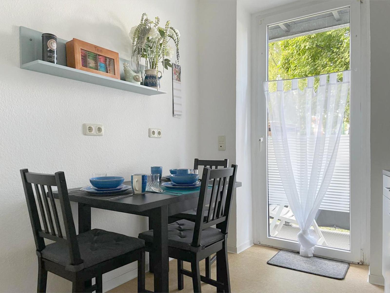 Gemuetliches Apartment, Seenaehe, Wm, Wlan, Balkon Markkleeberg Bagian luar foto